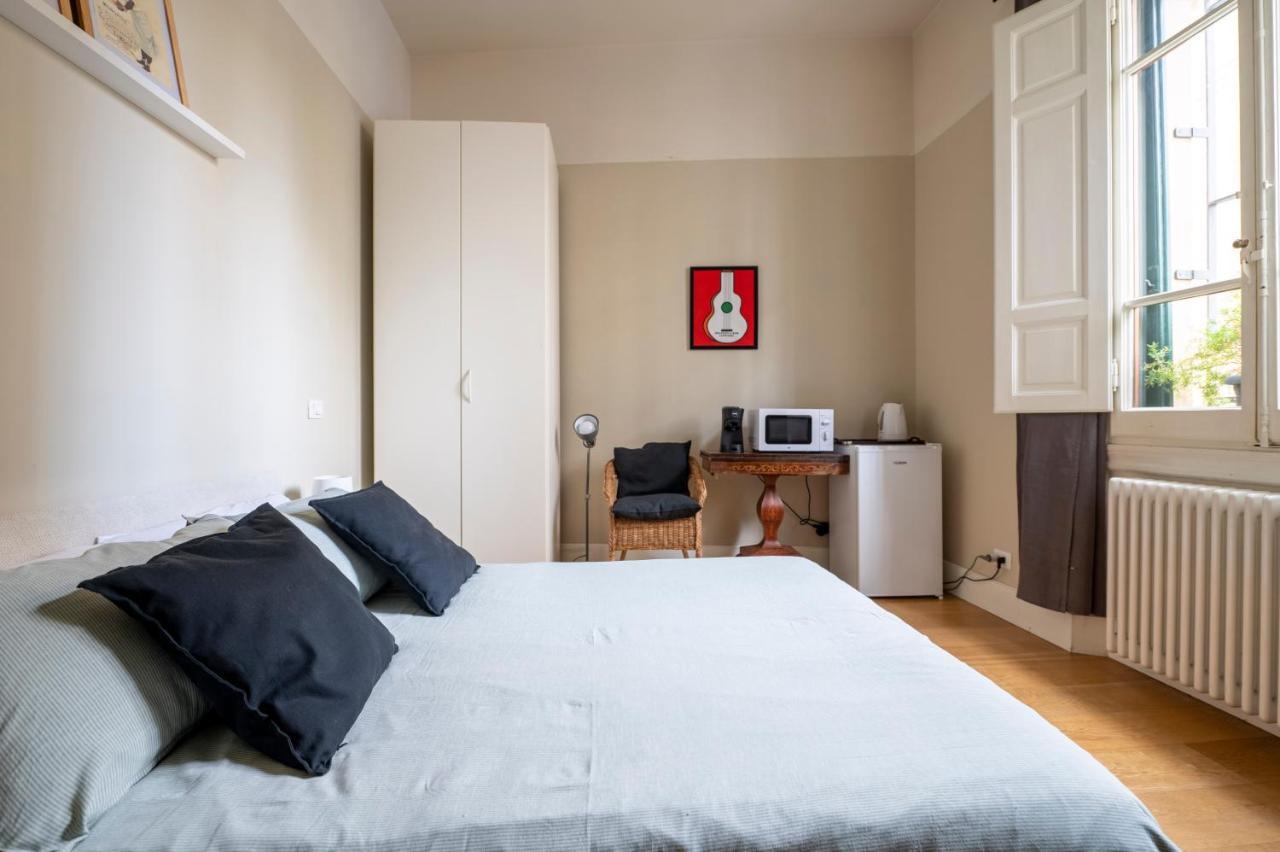 Boutique Apartment With Private Rooms And Garden Oasis Florence Extérieur photo